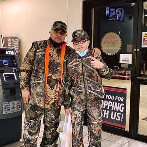 Meet your Posher, Gregory